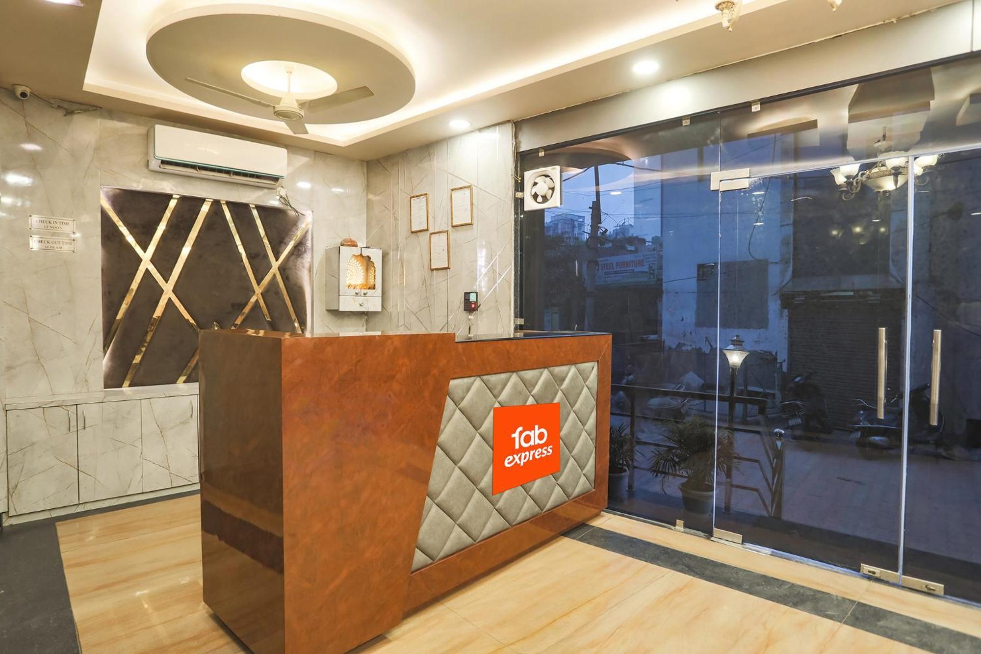 Fabhotel The Diamond Ghaziabad Eksteriør bilde