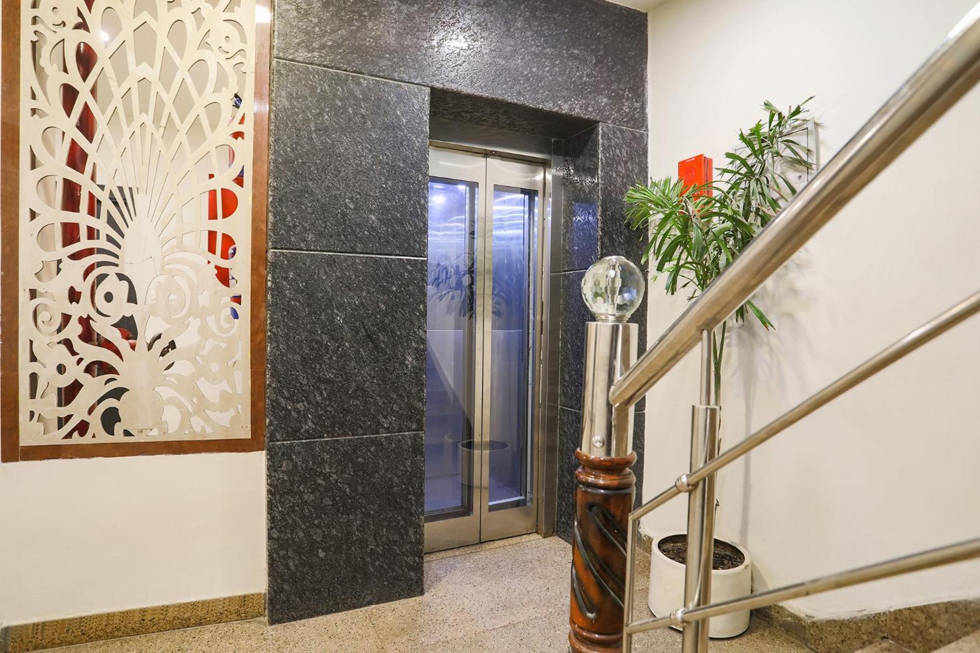 Fabhotel The Diamond Ghaziabad Eksteriør bilde