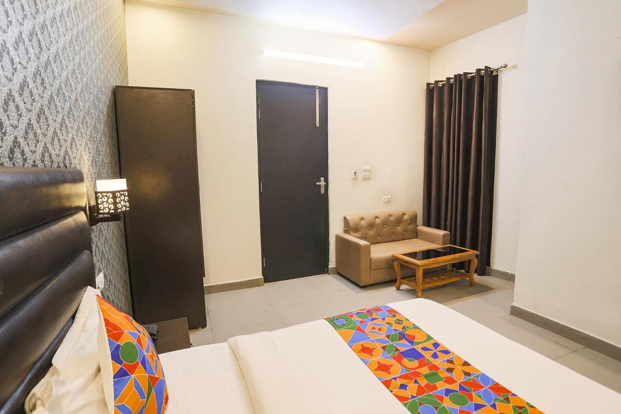Fabhotel The Diamond Ghaziabad Eksteriør bilde