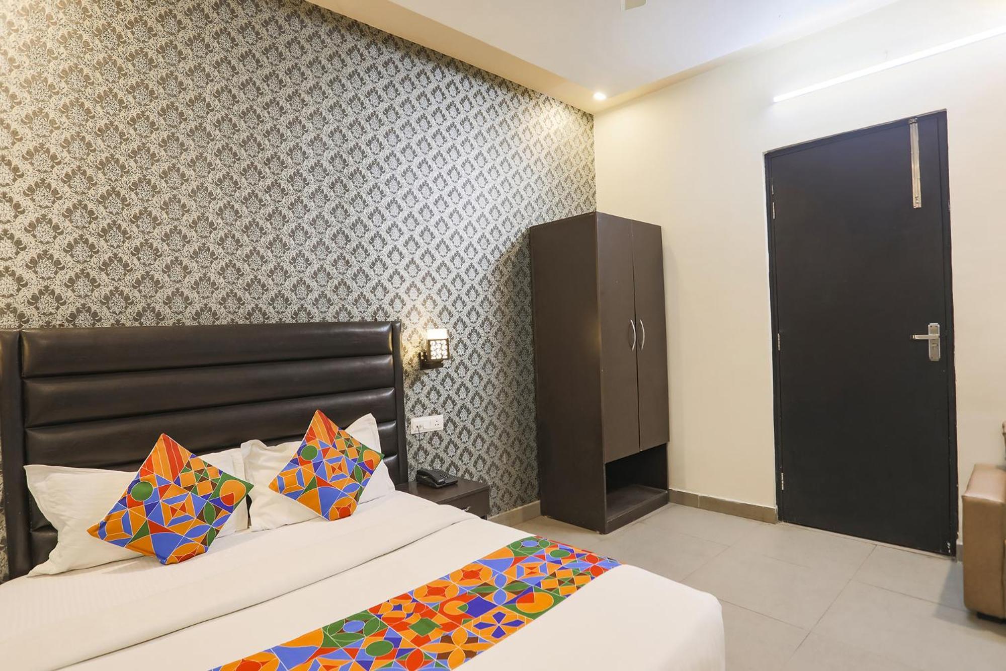 Fabhotel The Diamond Ghaziabad Eksteriør bilde